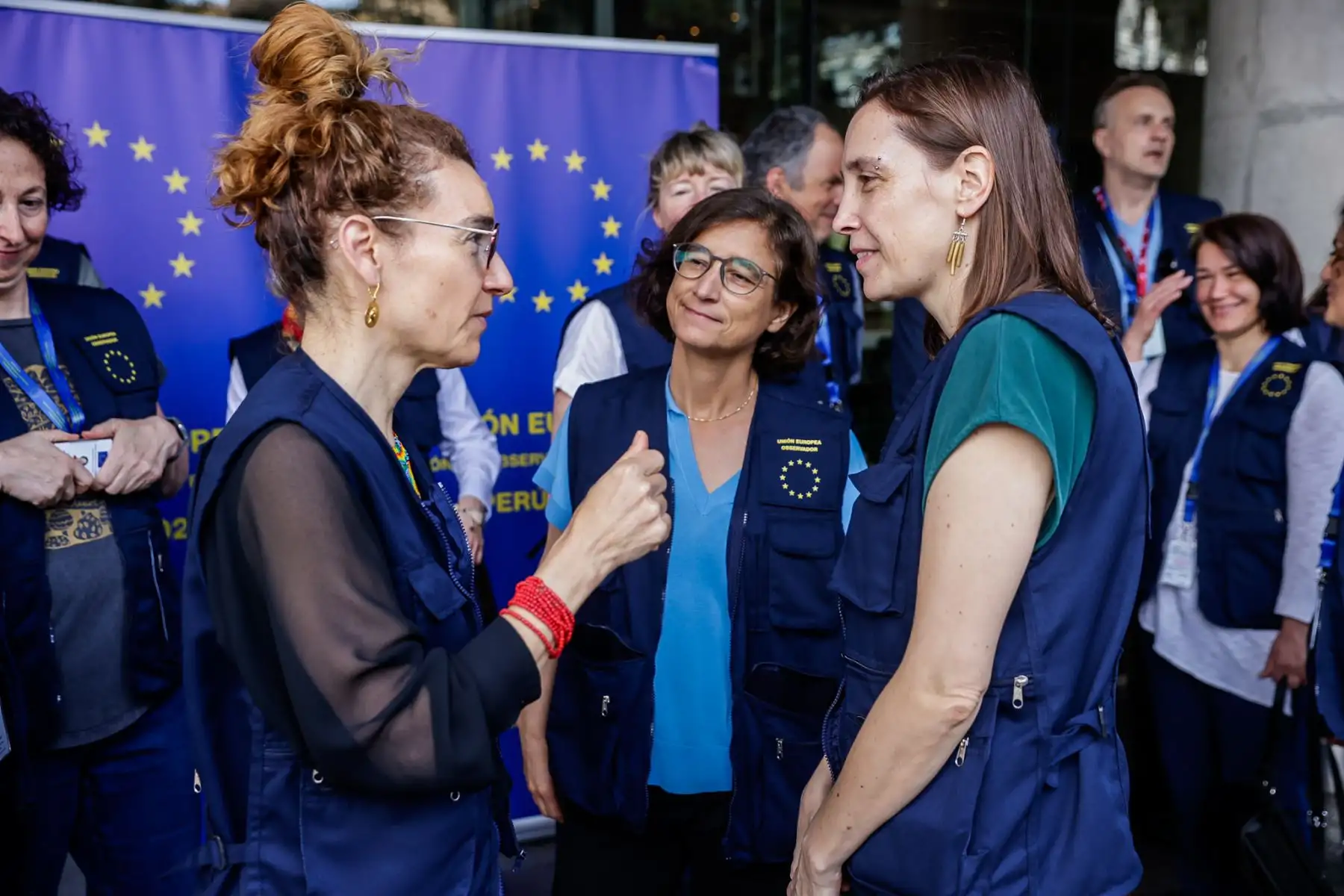 La Misión de Observación Electoral de la Unión Europea en el Perú presentó el despliegue de sus observadores de corto plazo en un evento realizado en el hotel Hyatt Centric de San Isidro, actividad liderada por Alexander Gray, jefe adjunto de la misión. Durante la jornada se brindaron detalles sobre el trabajo de monitoreo que realizarán en el proceso electoral, en el marco de las acciones destinadas a garantizar la transparencia y el adecuado desarrollo de los comicios. Fotos: ANDINA/Luis Iparraguirre.