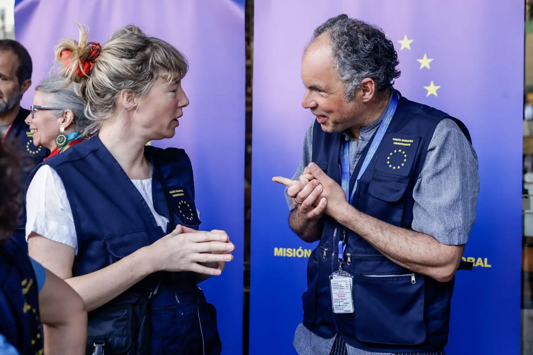 La Misión de Observación Electoral de la Unión Europea en el Perú presentó el despliegue de sus observadores de corto plazo en un evento realizado en el hotel Hyatt Centric de San Isidro, actividad liderada por Alexander Gray, jefe adjunto de la misión. Durante la jornada se brindaron detalles sobre el trabajo de monitoreo que realizarán en el proceso electoral, en el marco de las acciones destinadas a garantizar la transparencia y el adecuado desarrollo de los comicios. Fotos: ANDINA/Luis Iparraguirre.