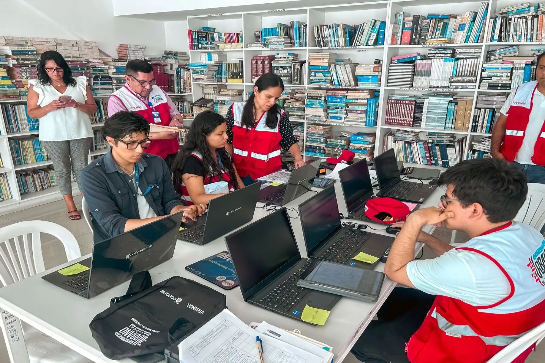 Ministerio de Vivienda mejora estándares para certificar funcionarios en gestión catastral