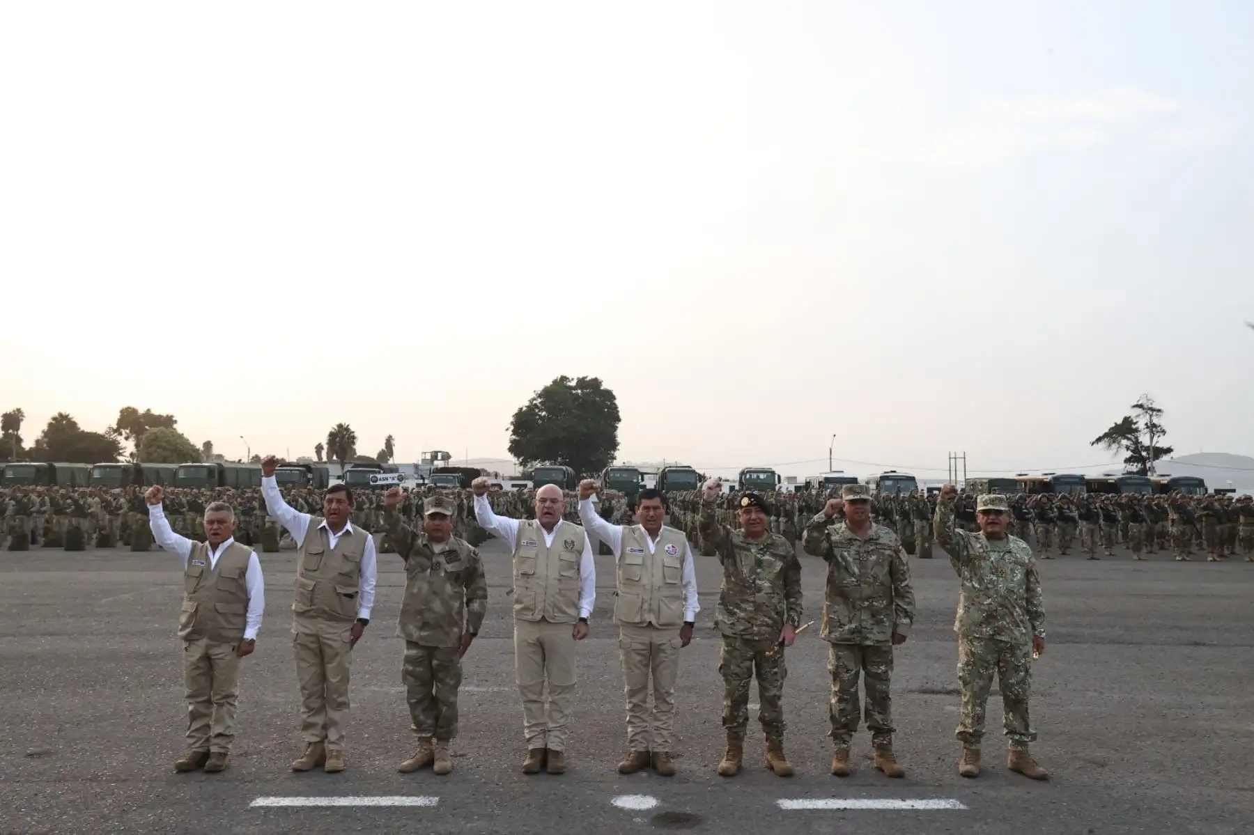 El presidente del Consejo de Ministros, Luis Enrique Arroyo, sostuvo que las Fuerzas Armadas garantizarán el libre ejercicio del derecho de los ciudadanos al voto este domingo 12 de abril. Foto: ANDINA/ Juan Carlos Guzmán