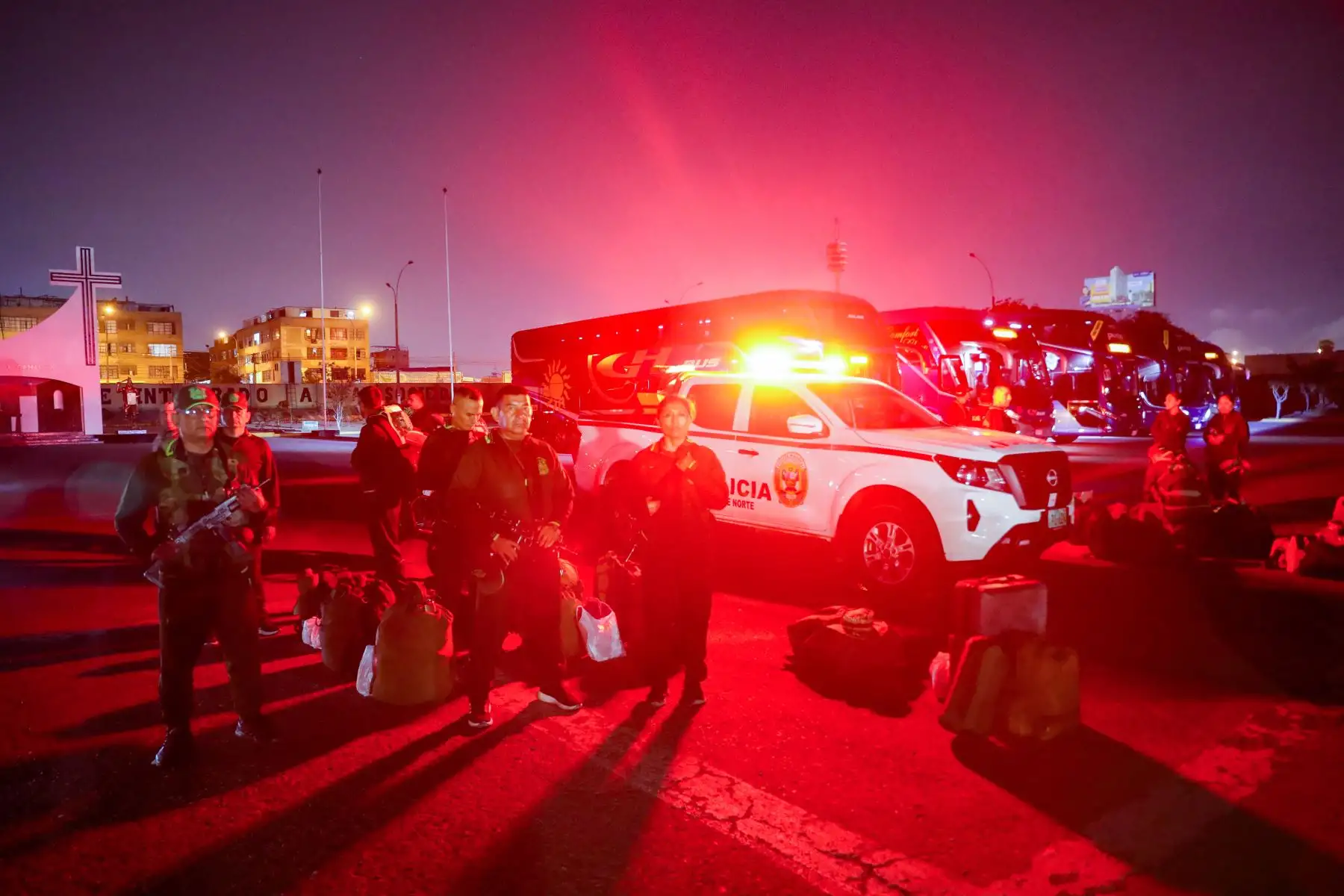El Comando Conjunto de las Fuerzas Armadas continúa el despliegue de más de 700 efectivos con destino a Tarapoto, región San Martín, como parte de las acciones para garantizar la seguridad de los locales de votación durante las Elecciones Generales 2026.  Foto: ANDINA/Ricardo Cuba