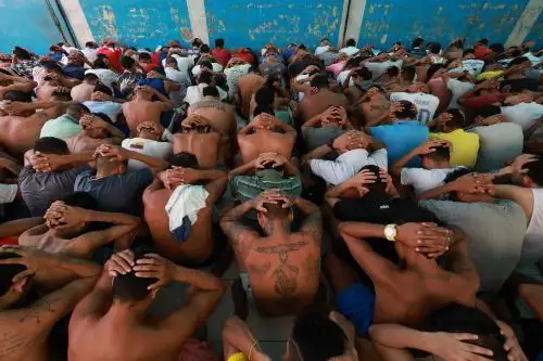 Ministerio de Justicia ejecutó operativo inopinado en penales como parte del plan de deshacinamiento