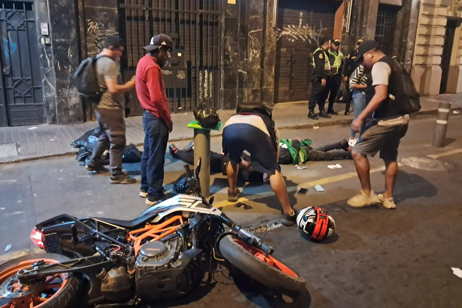 Policía captura a delincuentes que robaron 16 mil dólares a cambista en Jirón de la Unión