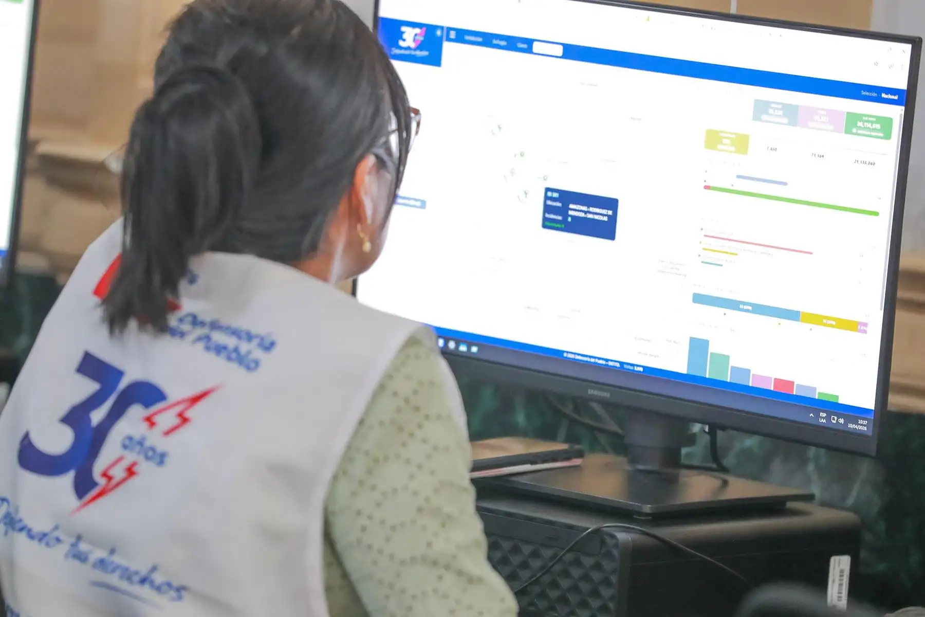 Desde su sede central, la Defensoría del Pueblo recibirá reportes de incidencias electorales enviadas por comisionados y voluntarios desplegados en distintas regiones.
Foto: ANDINA/Verónica Calderón Zúñiga