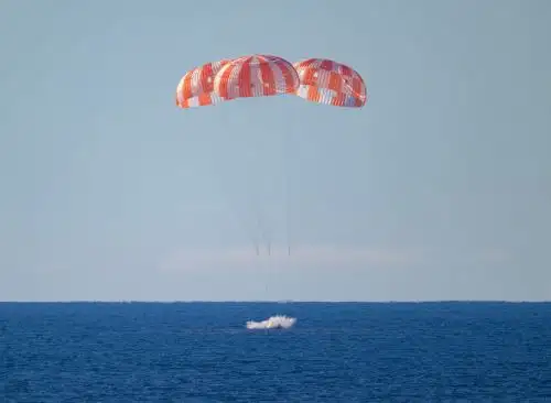 Éxito del Artemis II: la nave Orión ameriza de forma segura en el Pacífico