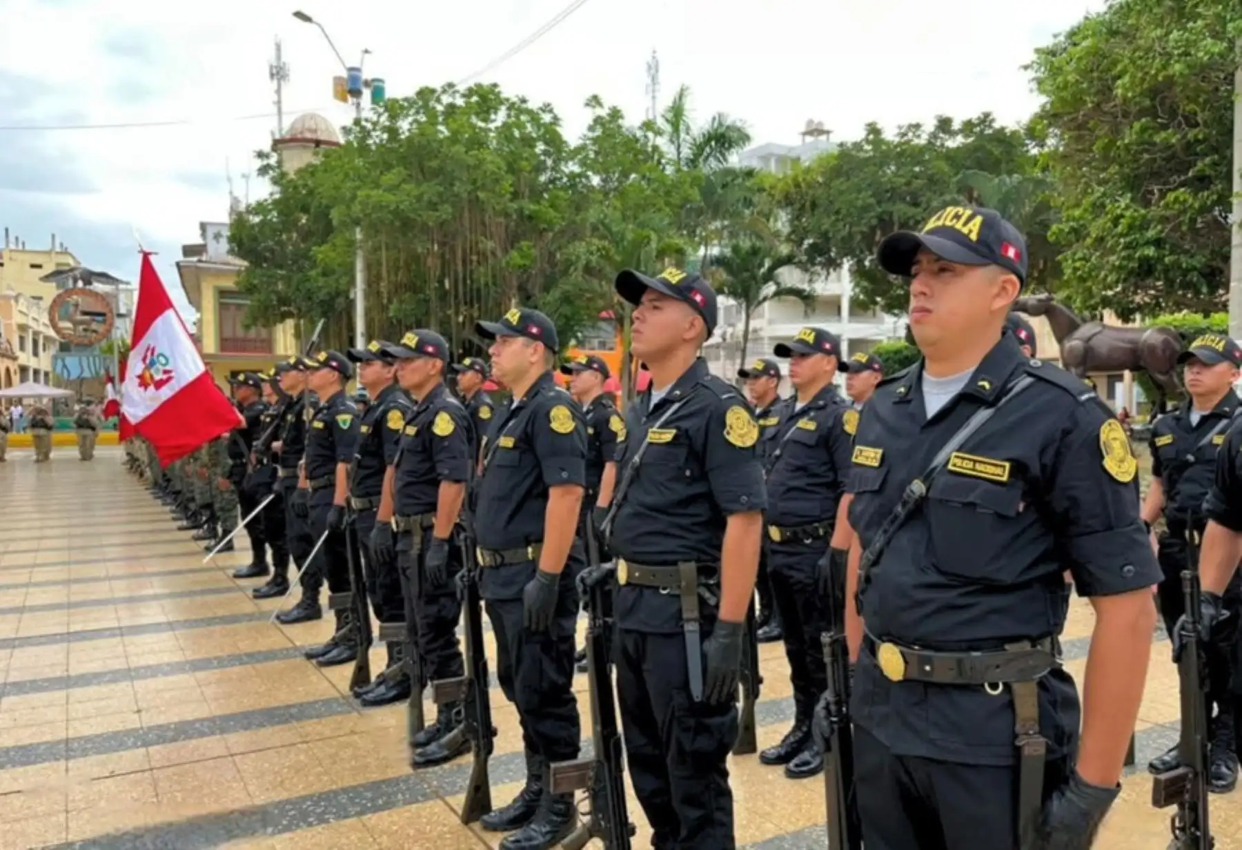 Fernando Rospigliosi promulga ley para garantizar un eficiente sistema de salud policial