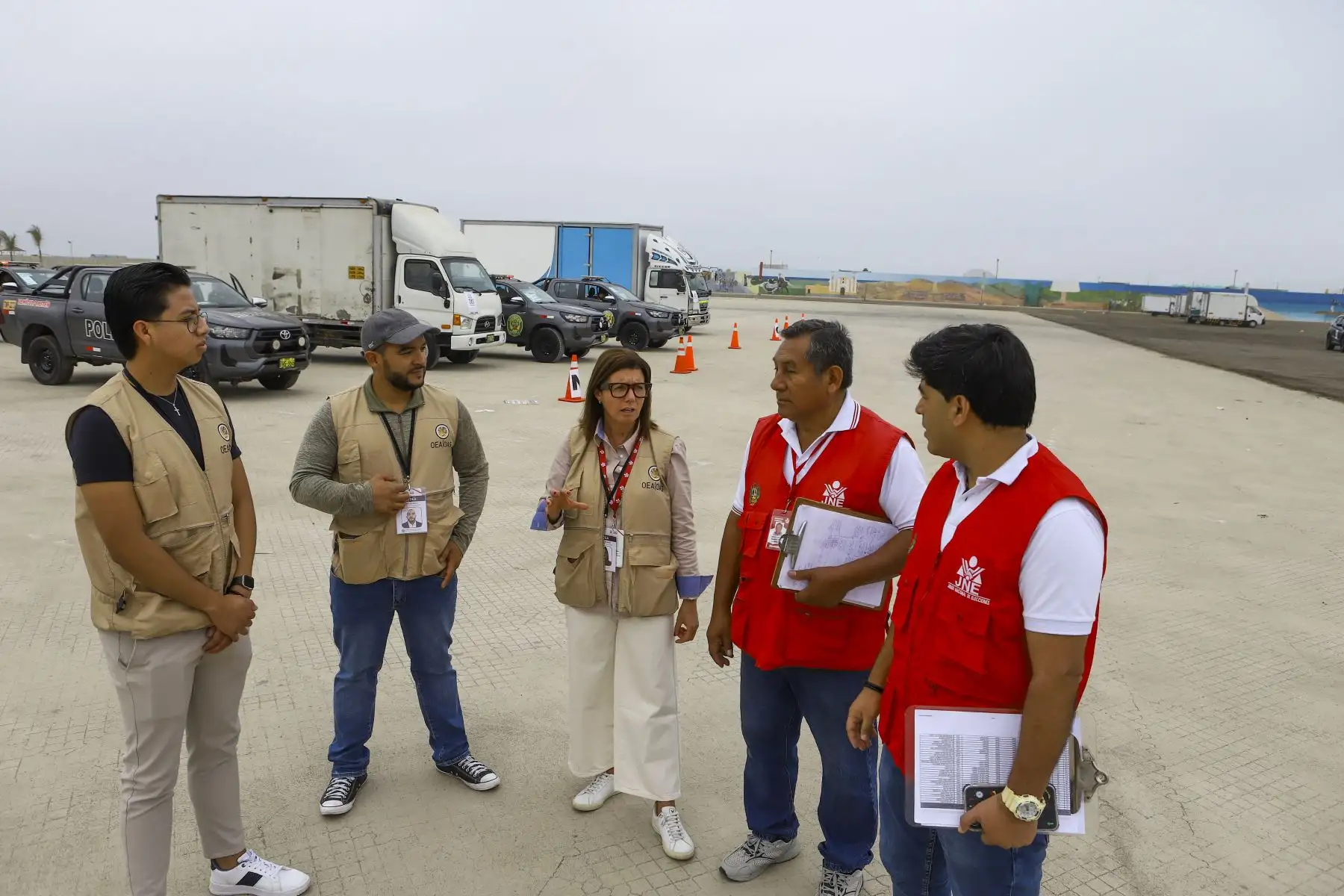 El JNE fiscalizó el despliegue del material electoral que se empleará en los locales de votación de Lima Metropolitana y el Callao, así como en otras ciudades del país, en el marco de las Elecciones Generales 2026. Foto: JNE
