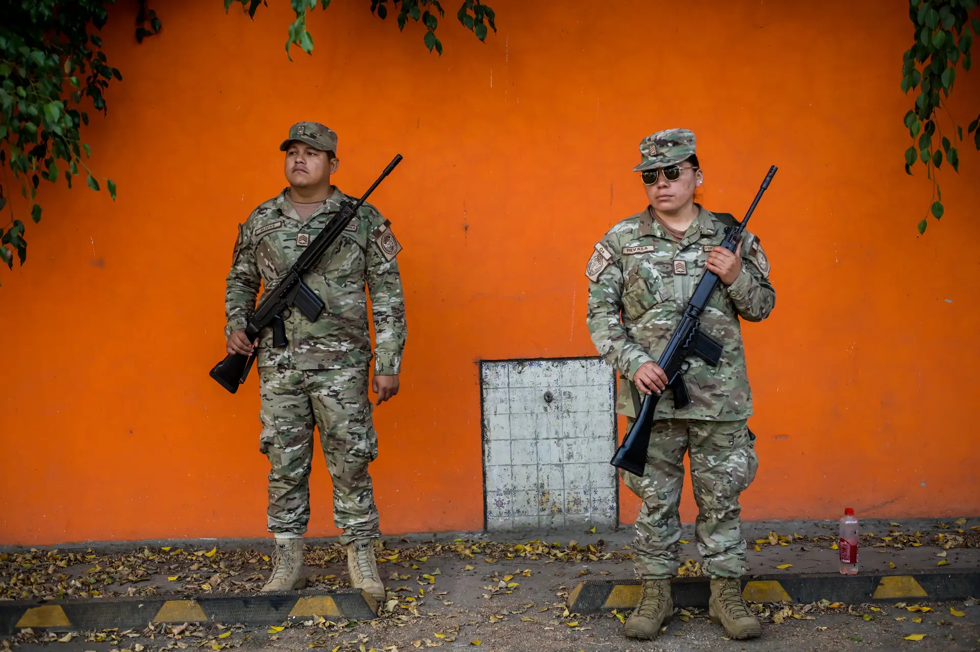 Miembros de la Policía Nacional y las Fuerzas Armadas se encuentran desplazados a lo largo del territorio nacional para brindar seguridad en las elecciones generales 2026. Foto: ANDINA/César Fajardo