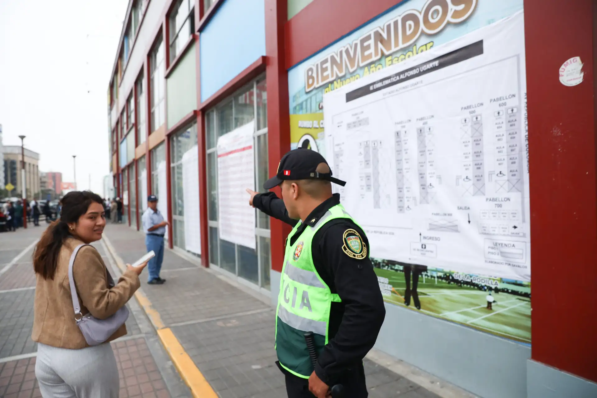 Miembros de la Policía Nacional y las Fuerzas Armadas se encuentran desplazados a lo largo del territorio nacional para brindar seguridad en las elecciones generales 2026. Foto: ANDINA/Rubén Grandez