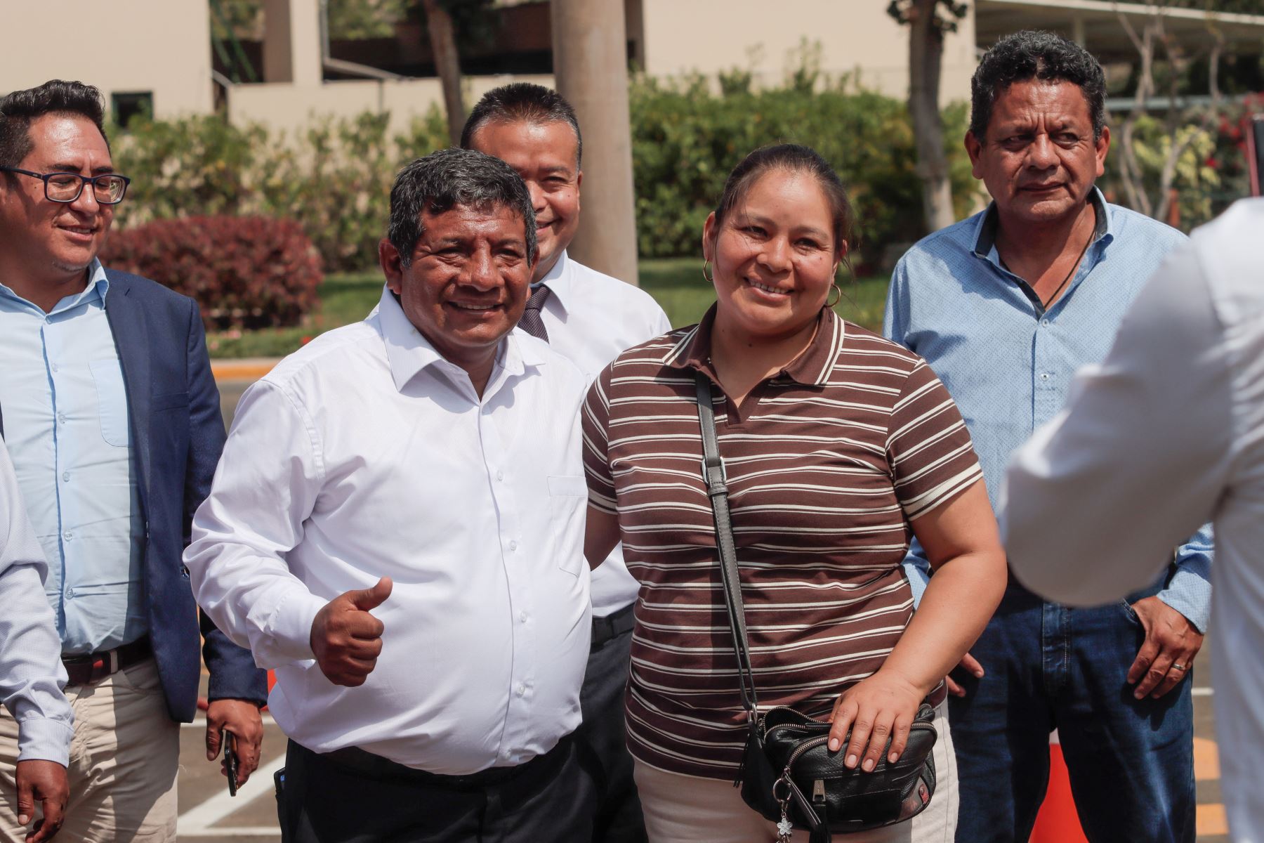 El candidato presidencial Walter Chirinos del partido político PRIN emitió su voto en el colegio Villa Caritas del distrito de La Molina durante la jornada de las Elecciones Generales 2026. Foto: ANDINA/Alberto Orbegoso