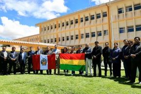 En una mesa de trabajo bilateral de Puno con representantes del Ministerio de Salud y Deportes de Bolivia, se acordó movilizar brigadas de vacunación en zonas fronterizas y terminales terrestres, entre otros puntos estratégicos. Foto: Minsa