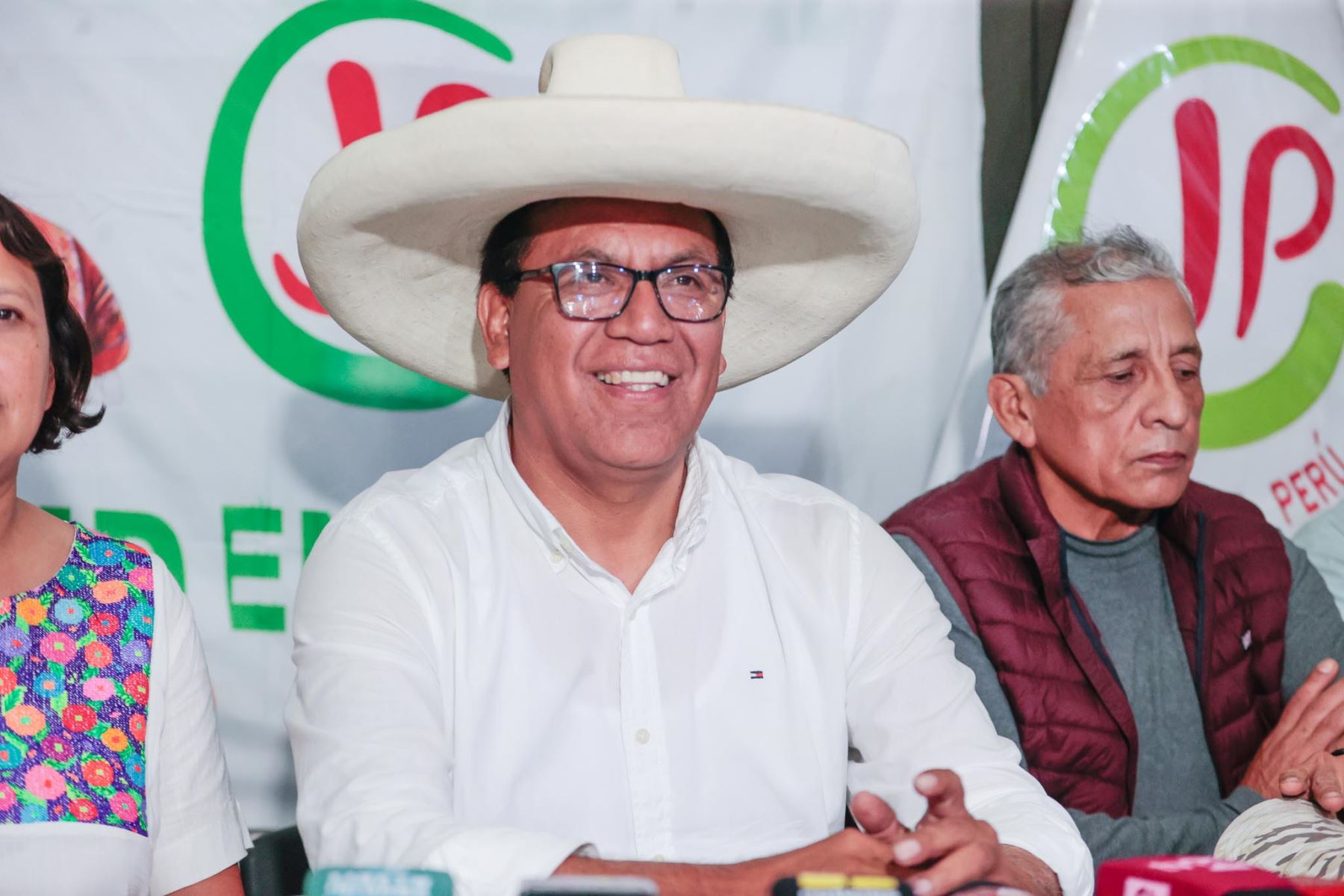 Roberto Sánchez sostiene que mantiene la serenidad y la alegría tras los comicios