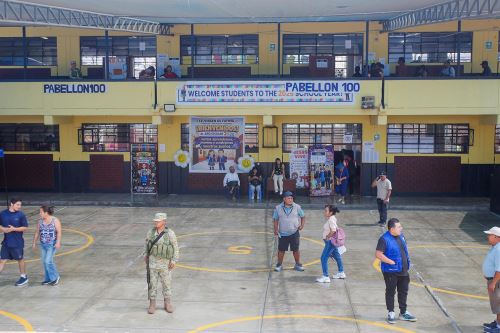 Elecciones 2026: votación en el I.E Virgen de Fátima de Lurín