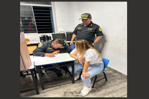 La intervenida fue identificada como Yamiles Zaira Velásquez Mejía, de 22 años.