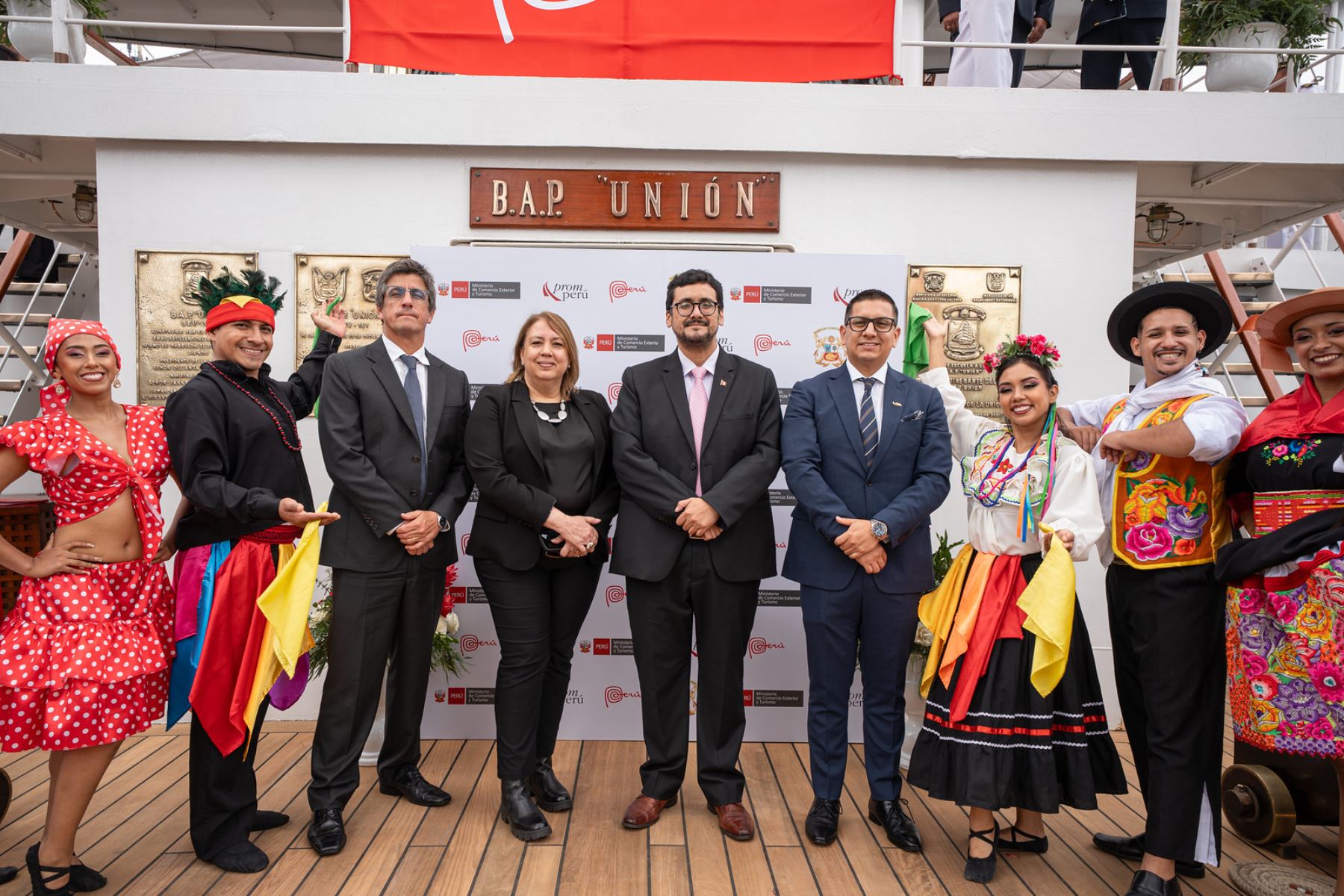 El Ministerio de Comercio Exterior y Turismo (Mincetur) presentó la “Casa Perú” a bordo del buque escuela B.A.P. Unión, una plataforma que promocionará la oferta turística y exportable del país en 13 puertos de América durante su viaje de instrucción. La iniciativa busca posicionar la imagen del Perú como destino de experiencias únicas y fortalecer su presencia en mercados internacionales. Foto: ANDINA/Difusión