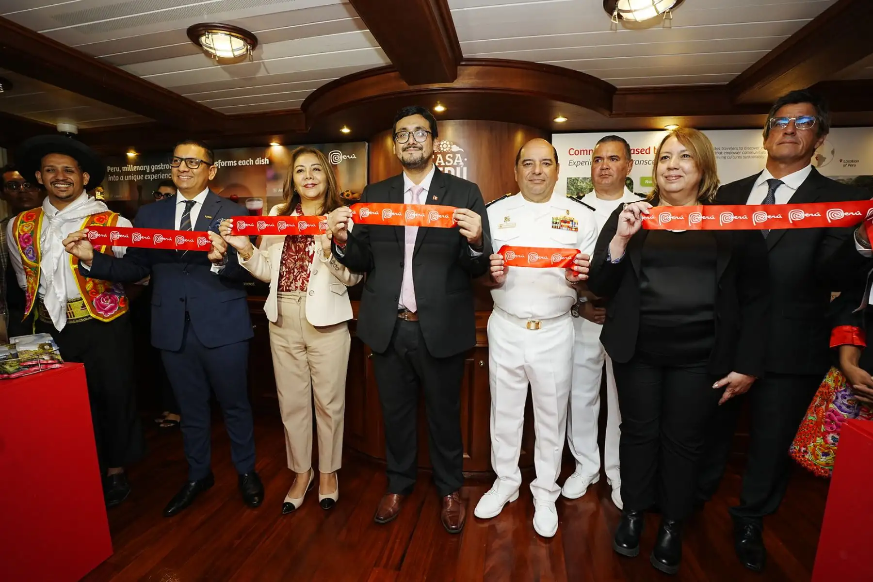 El Ministerio de Comercio Exterior y Turismo (Mincetur) presentó la “Casa Perú” a bordo del buque escuela B.A.P. Unión, una plataforma que promocionará la oferta turística y exportable del país en 13 puertos de América durante su viaje de instrucción. La iniciativa busca posicionar la imagen del Perú como destino de experiencias únicas y fortalecer su presencia en mercados internacionales. Foto: ANDINA/Difusión