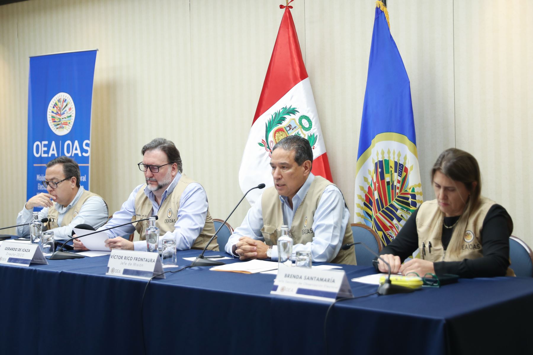 Primer Informe de la Misión de la OEA tras las elecciones generales 2026.  El Jefe de Misión, Victor Rico, brinda el balance técnico de la observación. Foto: ANDINA/Ricardo Cuba