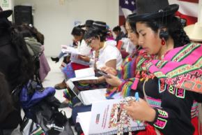 Los futuros intérpretes son hablantes de lenguas jaqaru, aimara y quechua, y provienen de las regiones de Ayacucho, Apurímac, Cusco, Áncash, Lima, Lambayeque y Cajamarca.