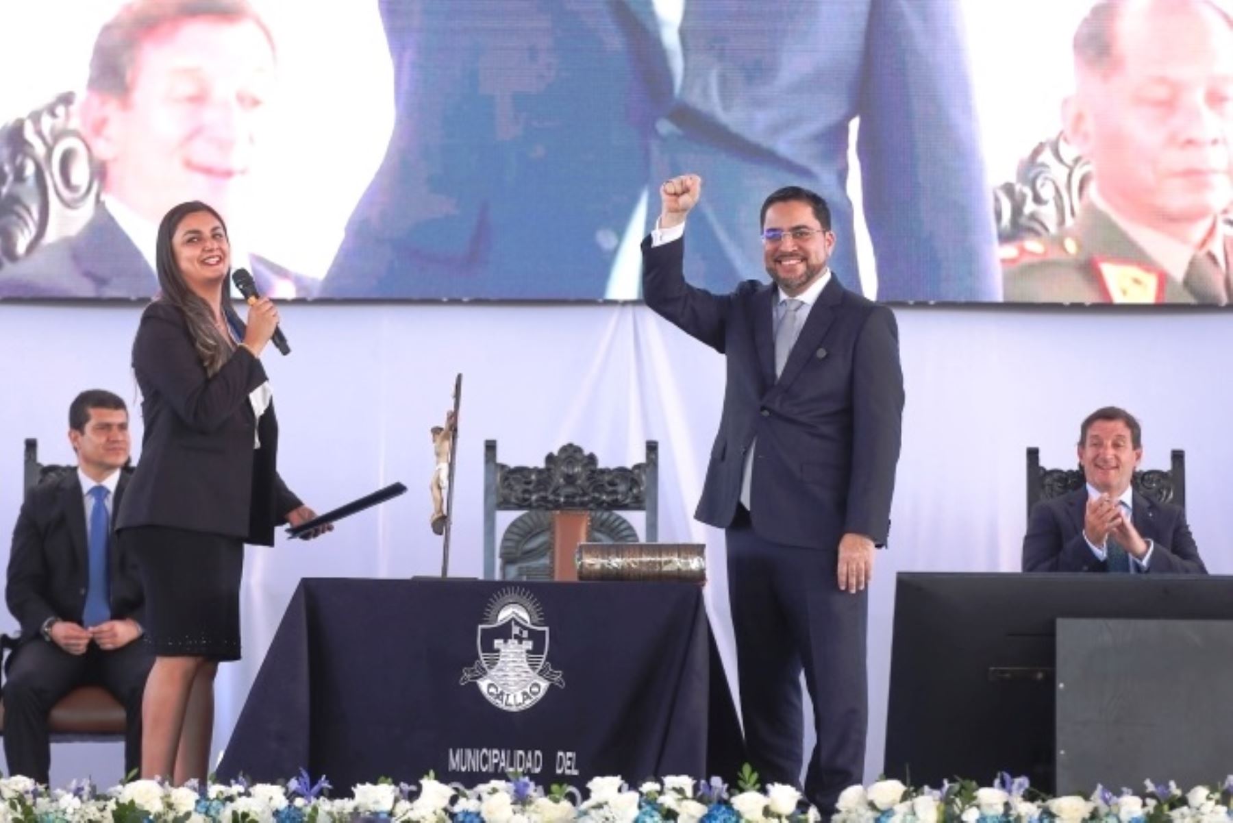 César Pérez juró como alcalde del Callao y ratificó continuidad de obras y seguridad