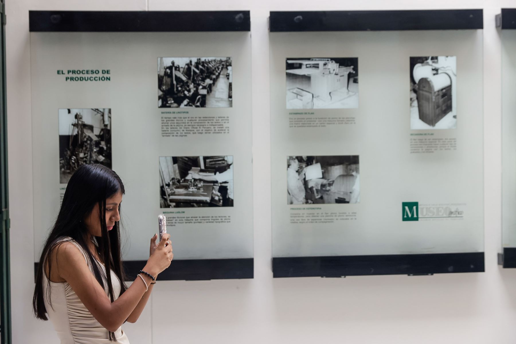 Estudiantes de la carrera de Comunicación de la Universidad Femenina del Sagrado Corazón (UNIFÉ) visitaron la Agencia de Noticias Andina, donde recibieron charlas de profesionales de las áreas de multimedia, redes sociales, redacción, fotografía y canal de televisión. Foto: ANDINA/Luis Iparraguirre