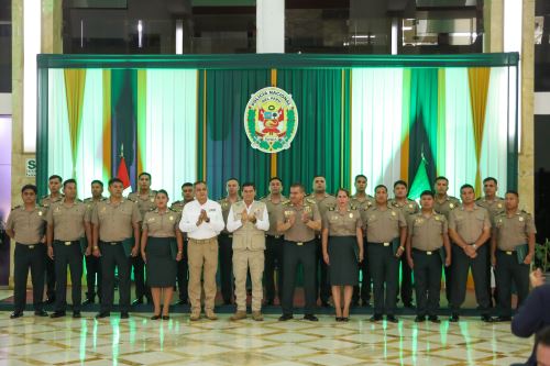 26 policías son reconocidos en la  Ceremonia de Ascenso Excepcional al grado inmediato superior por la causal "Acción distinguida"
