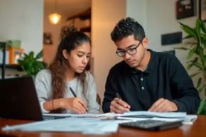 MEF: aporte de trabajadores independientes en sistema previsional seguirá como voluntario.