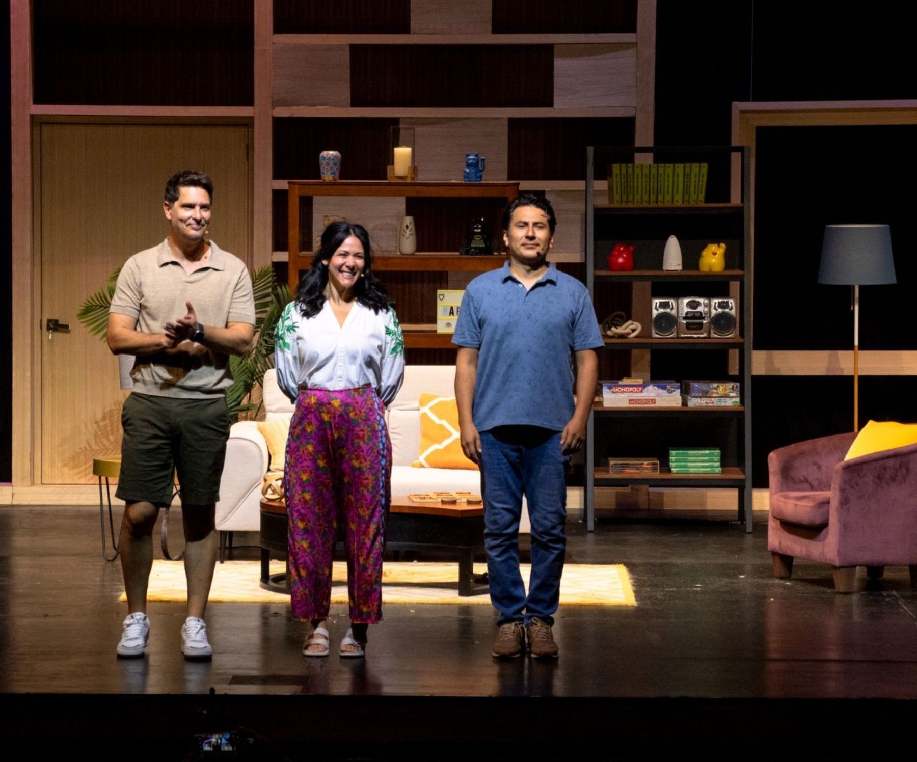 Magdiel Ugaz junto a Cristian Rivero y Armando Machuca en las tablas.