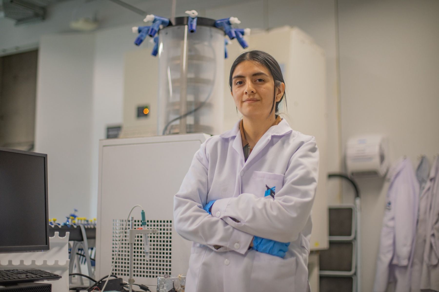 Pronabec: conoce a becaria que investiga la detección temprana del cáncer y el alzhéimer