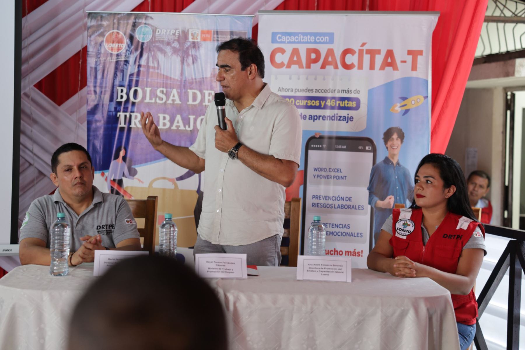 Ministro Fernández impulsa formalización laboral con acciones en empleo y fiscalización