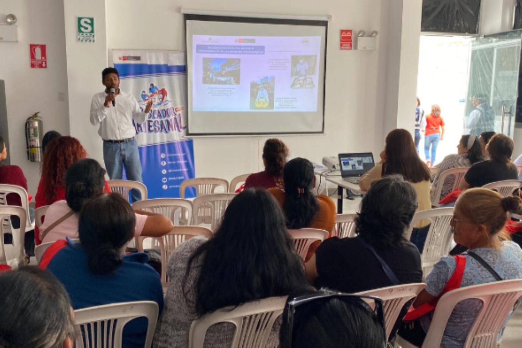 Impulsan autonomía económica de más de 80 mujeres de la pesca artesanal