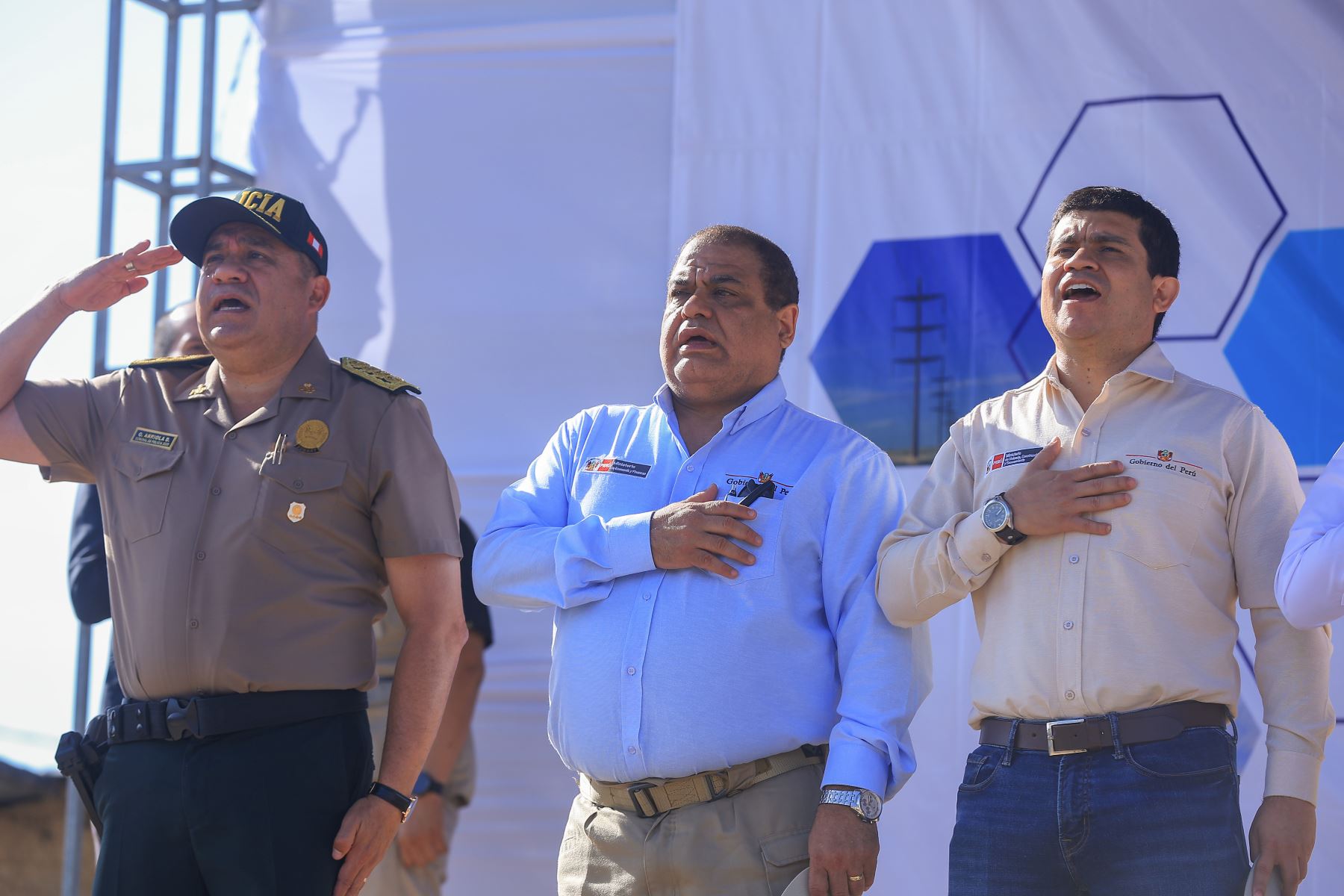 El presidente de la república, José María Balcázar afirmó hoy que la prioridad de su Gobierno es terminar con la brecha en electrificación en los pueblos más olvidados del Perú. Foto: ANDINA/ Prensa Presidencia