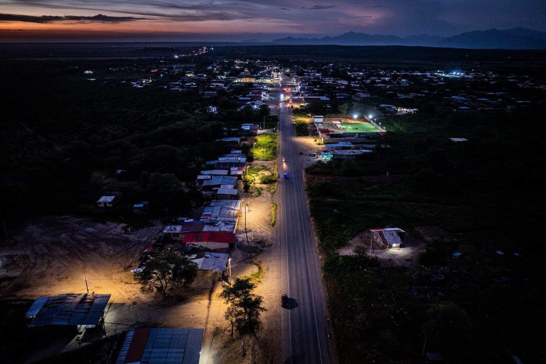 El presidente de la república, José María Balcázar afirmó hoy que la prioridad de su Gobierno es terminar con la brecha en electrificación en los pueblos más olvidados del Perú. Foto: ANDINA/ Prensa Presidencia