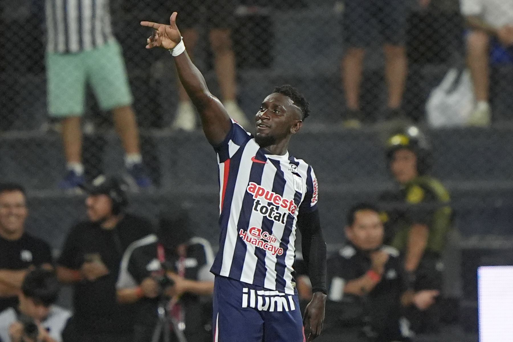 Alianza Lima goleó 8-0 a Cusco F.C. por el Torneo Apertura. El partido se disputó en el estadio Alejandro Villanueva de La Victoria. Foto: Liga 1