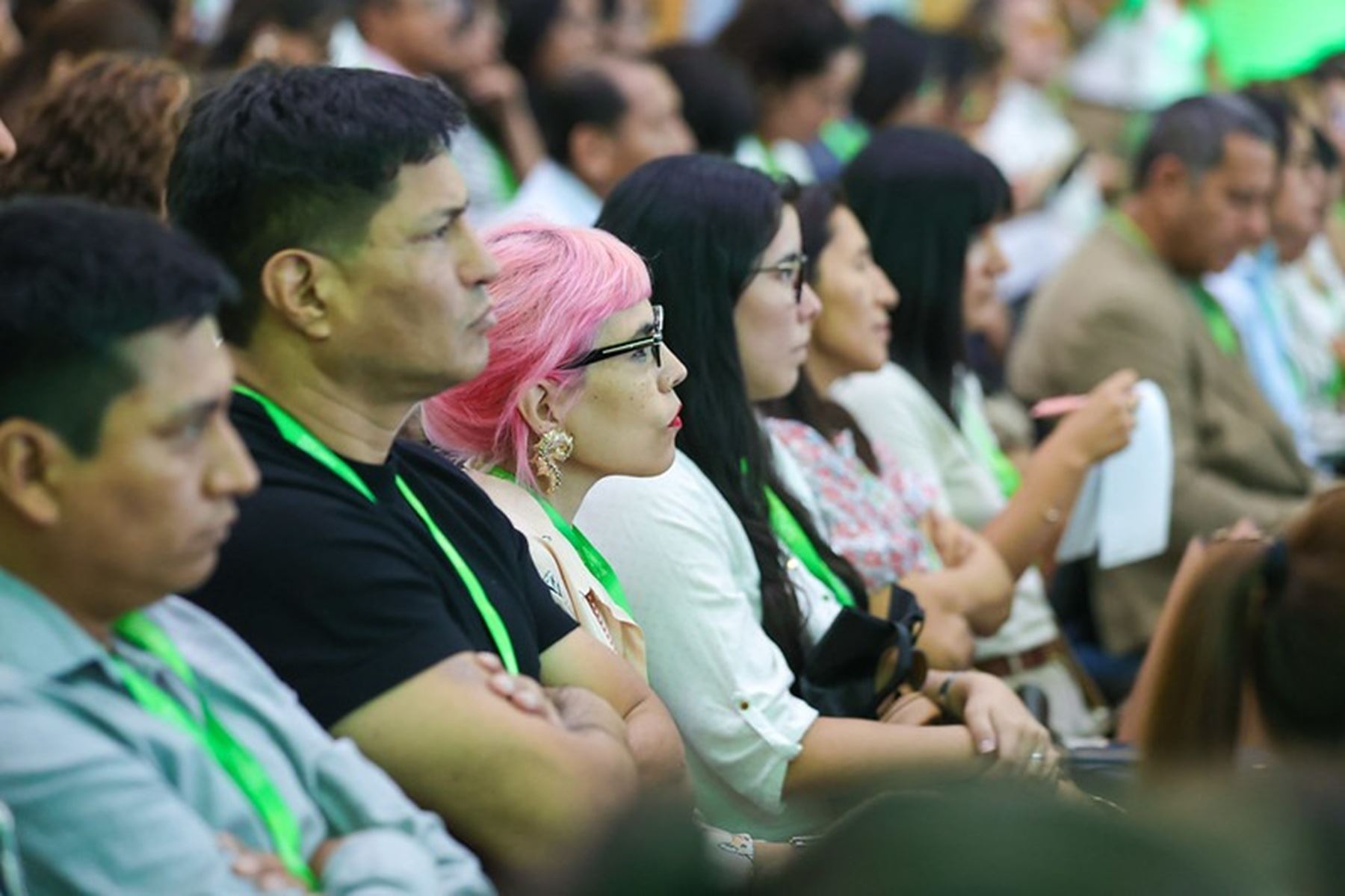 Esta iniciativa busca capacitar a los emprendedores con herramientas para validar modelos de negocios en el mercado y crear startups o emprendimientos innovadores empleando estratégicamente la inteligencia artificial.