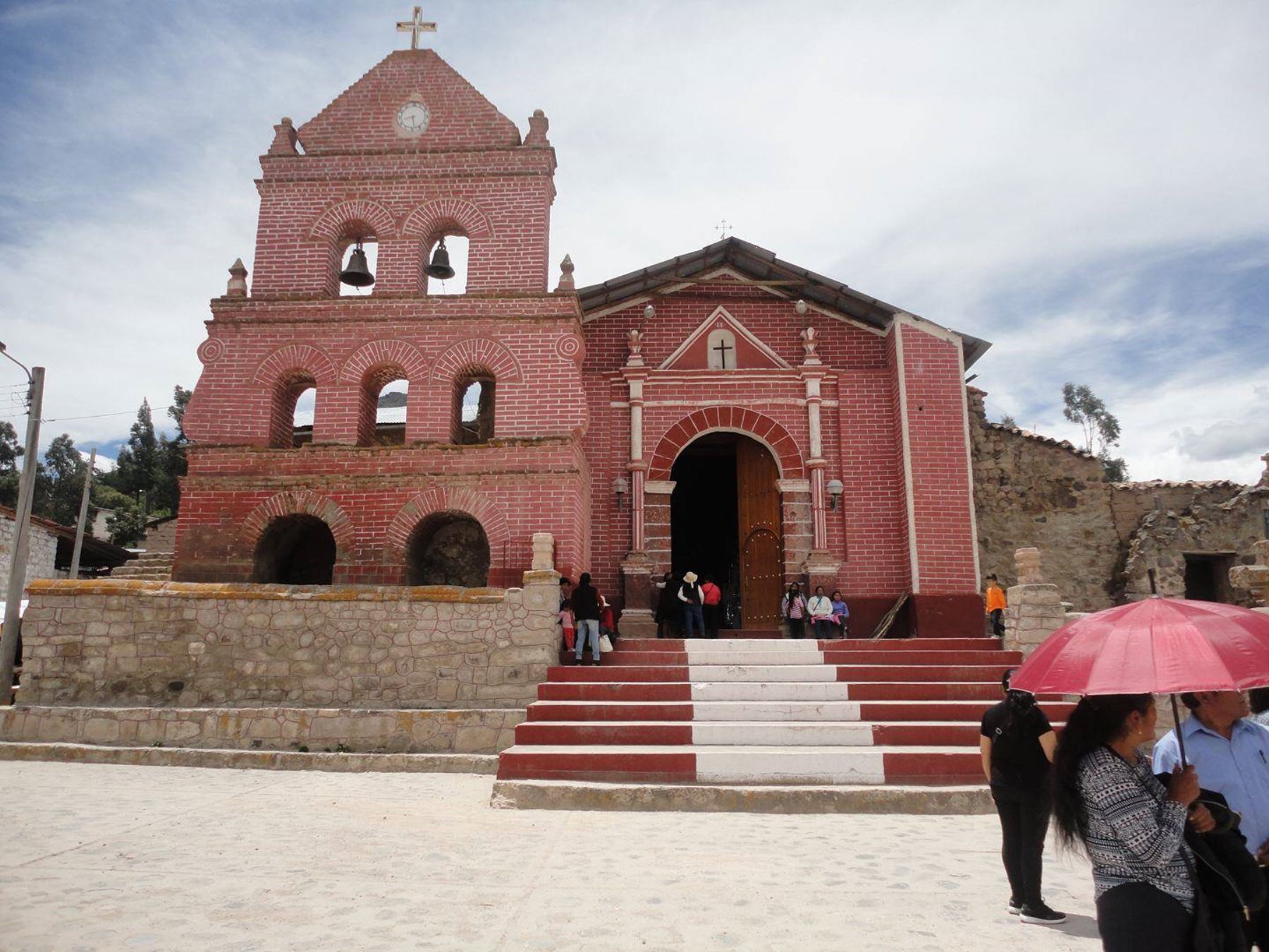 Ayacucho: Iglesia de Cabana Sur y su torre espadaña son Patrimonio Cultural de la Nación