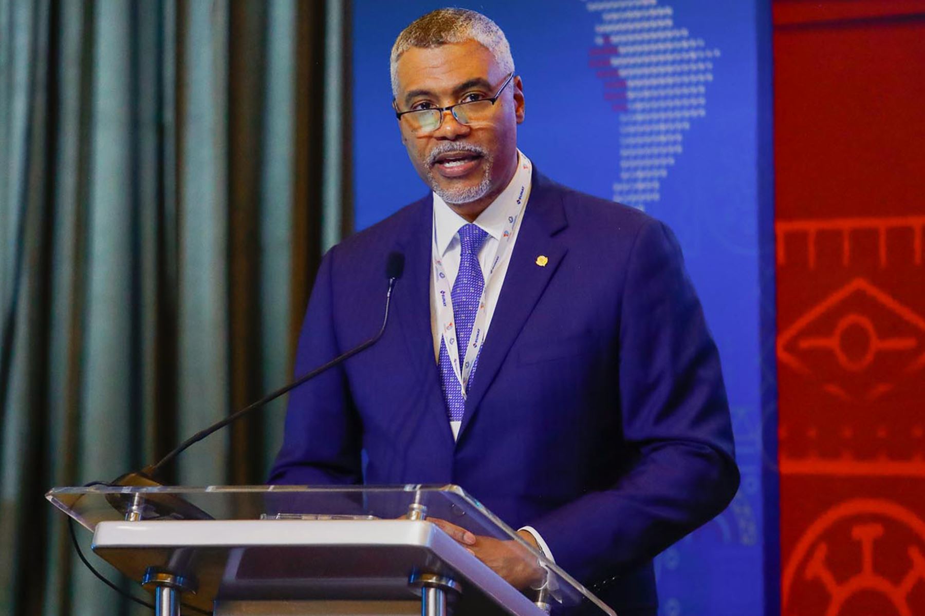 Ian Saunders, secretario general de la Organización Mundial de Aduanas, participó en la XXVIII Conferencia Regional de Directores Generales de Aduanas de las Américas y el Caribe, que se realizó en el hotel Hilton de Miraflores el lunes 20 de abril de 2026. Foto: ANDINA/Daniel Bracamonte
