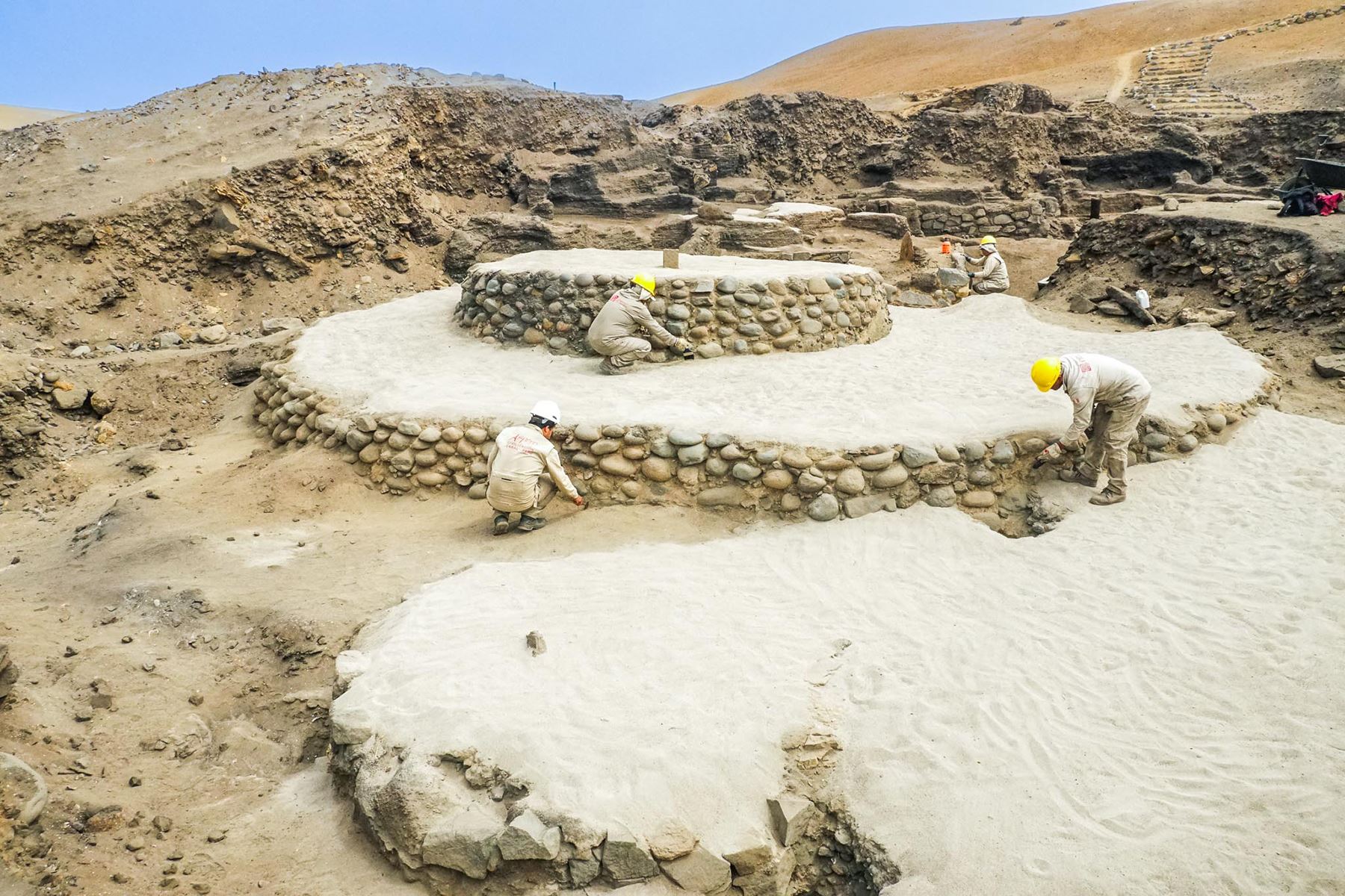 Investigadores de la Zona Arqueológica Caral descubrieron una compleja estructura arquitectónica vinculada a la observación astronómica en Áspero, antigua ciudad pesquera de la Civilización Caral, ubicada en Supe, al norte de Lima. Foto: ANDINA/ Zona Arqueológica Caral