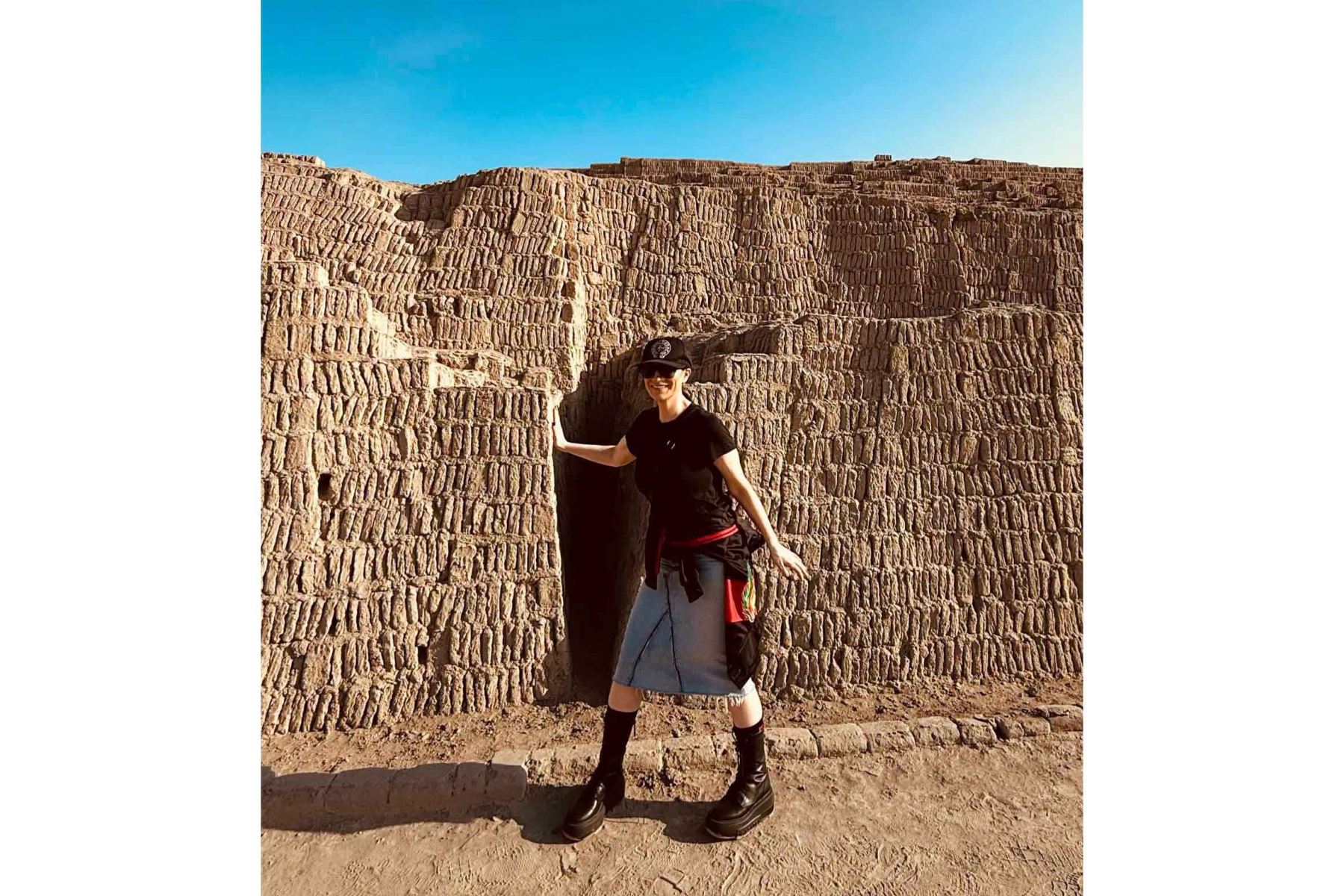 A través de sus redes sociales, Laura Pausini compartió su experiencia en Lima, donde escribió “¡Yupaychani, Perú!” y expresó su agradecimiento al público peruano. Fotos: redes sociales oficiales de Laura Pausini.