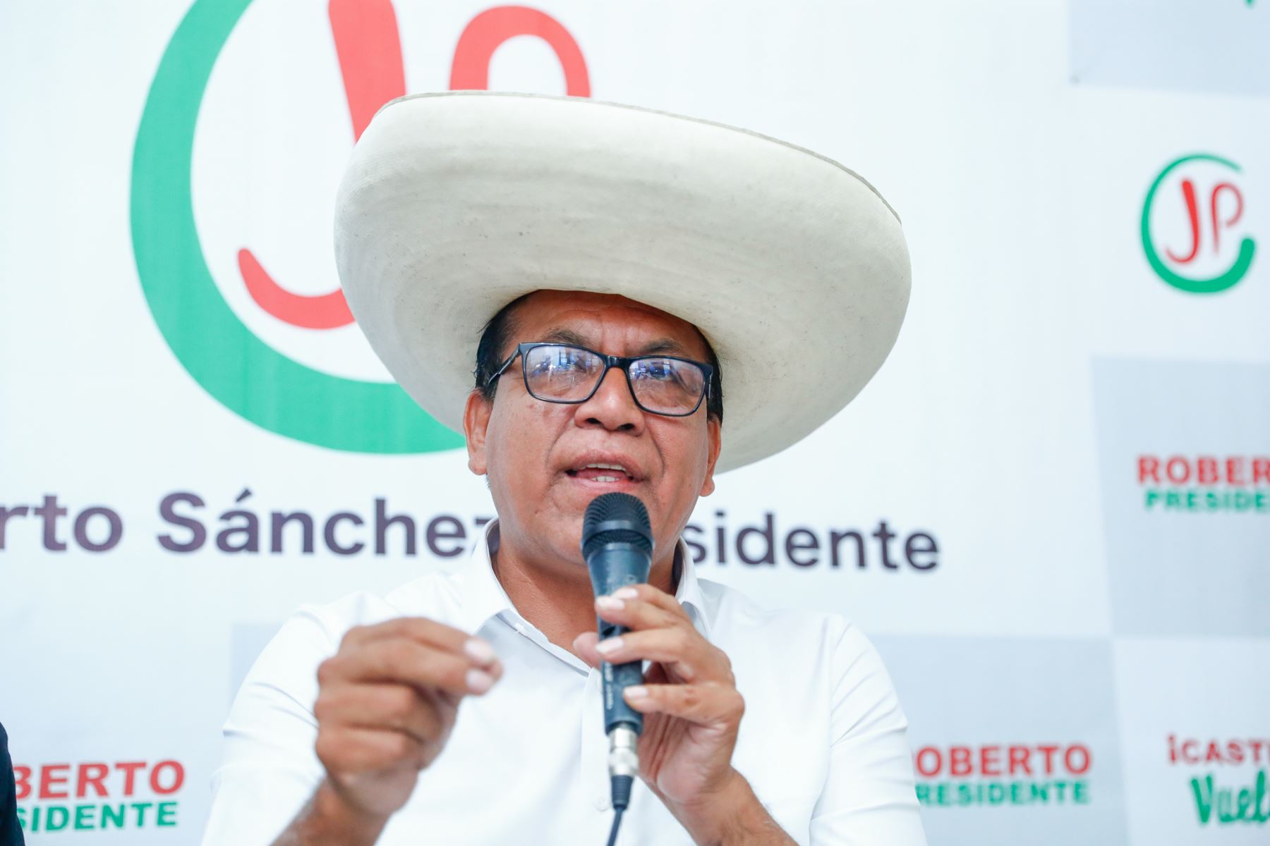 Elecciones 2026: Sánchez propone formalización minera con respeto al medio ambiente