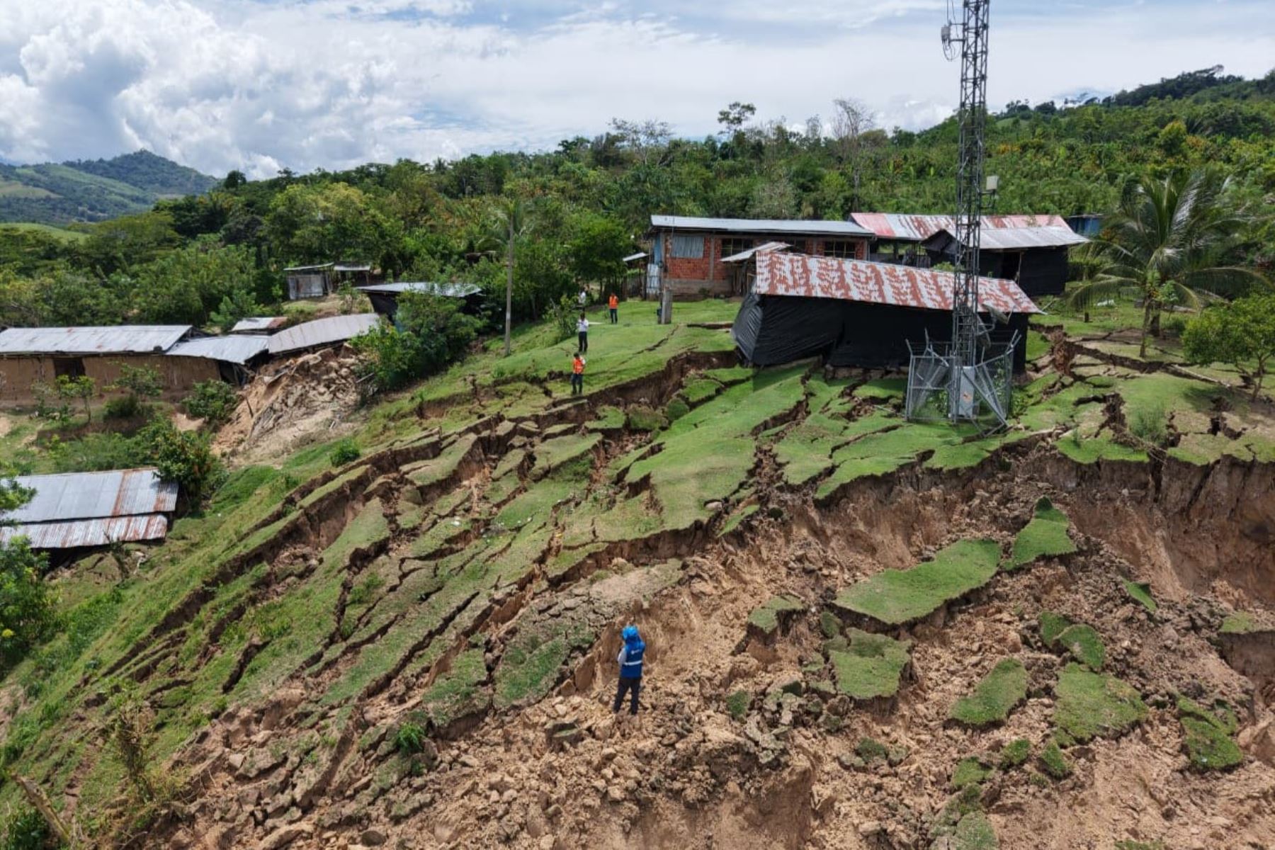San Martín: IGP despliega equipo técnico para evaluar deslizamientos en El Dorado