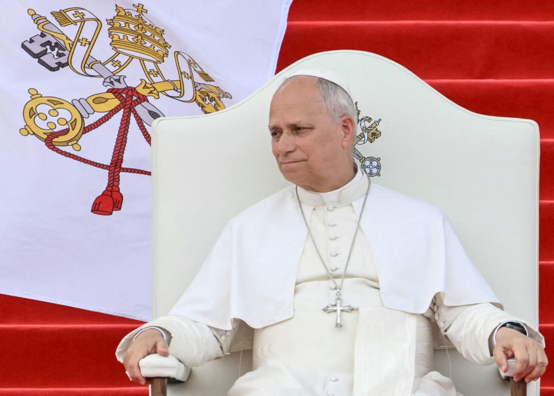 El papa León XIV se reúne con representantes del mundo de la cultura en el Campus León XIV de la Universidad Nacional de Malabo, en el noveno día de su viaje apostólico de 11 días a África. Foto: AFP