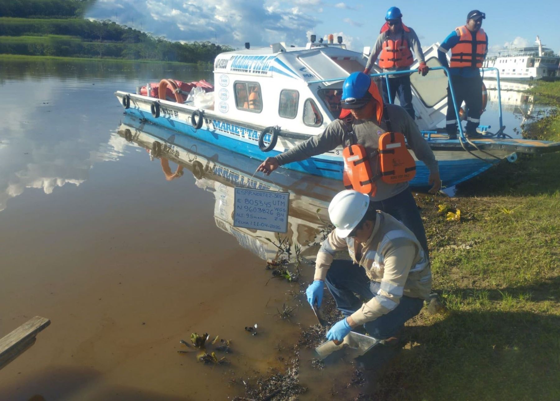Loreto: OEFA ordena entrega de agua tras confirmar derrame de petróleo en el río Amazonas