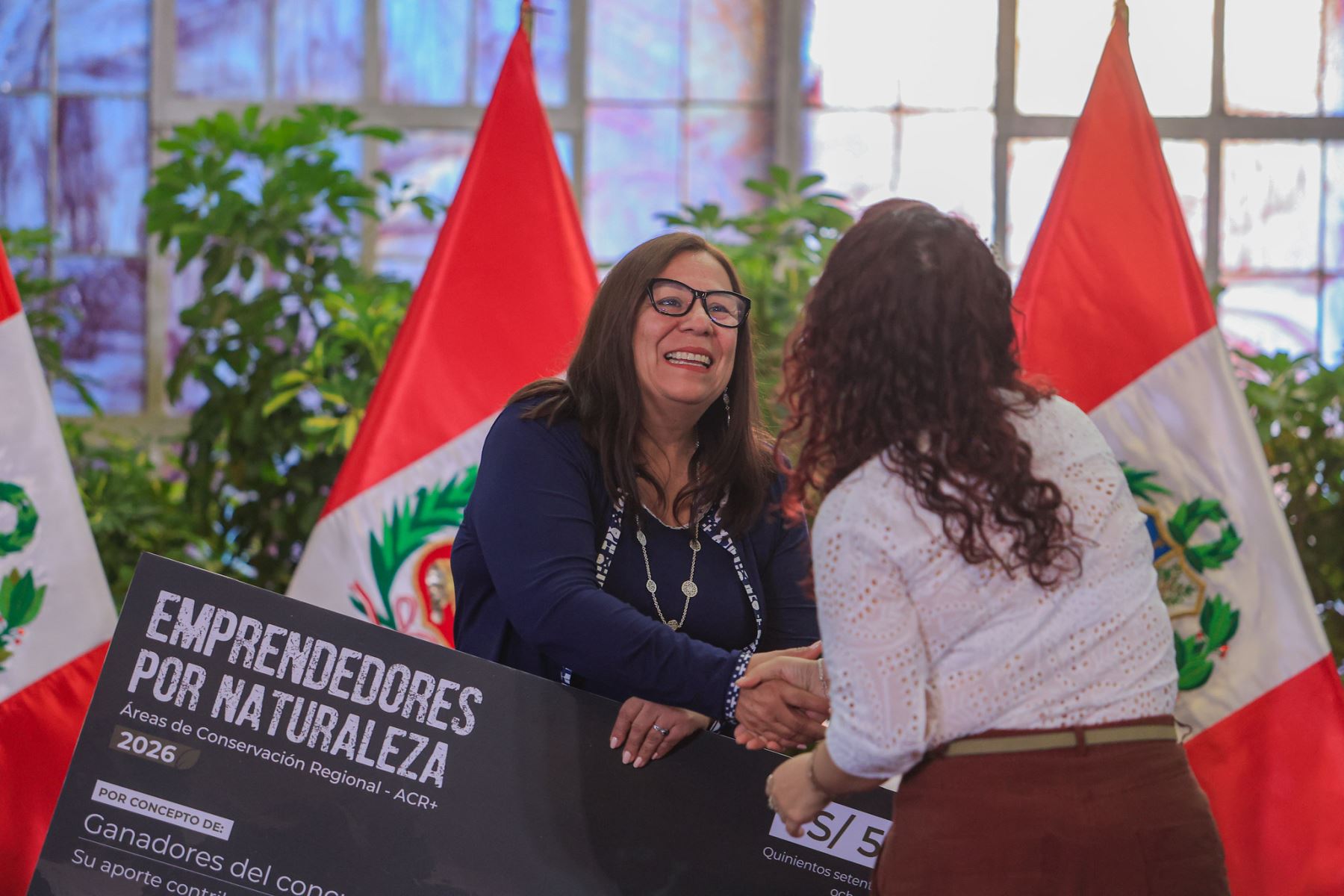 El presidente de la república, José María Balcázar, participó en la Ceremonia de premiación a ganadores del Fondo Concursable “Emprendedores por Naturaleza” 2026 en el marco del Día Internacional de la Tierra. Foto: ANDINA/Prensa Presidencia