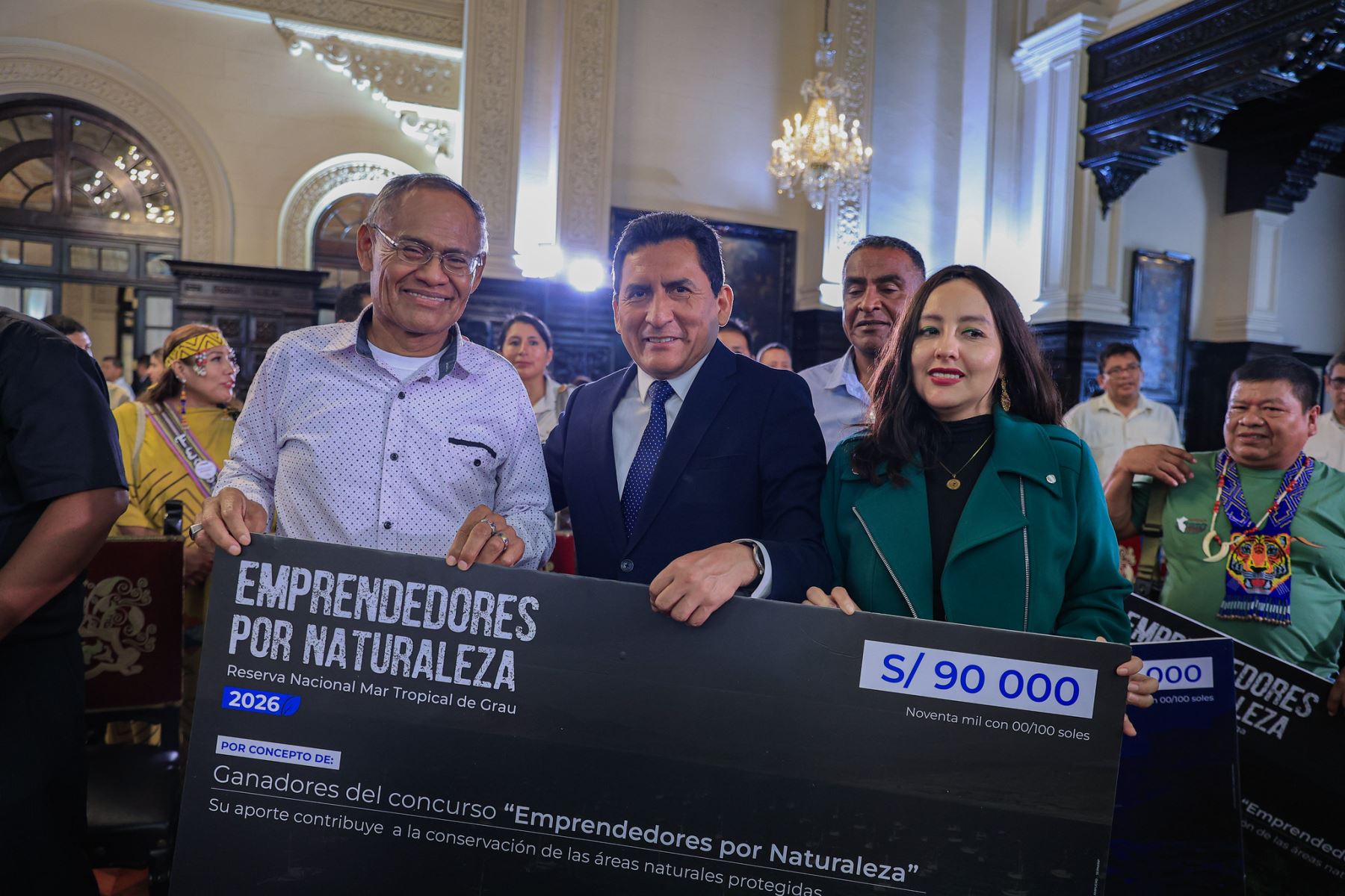 El presidente de la república, José María Balcázar, participó en la Ceremonia de premiación a ganadores del Fondo Concursable “Emprendedores por Naturaleza” 2026 en el marco del Día Internacional de la Tierra. Foto: ANDINA/Prensa Presidencia