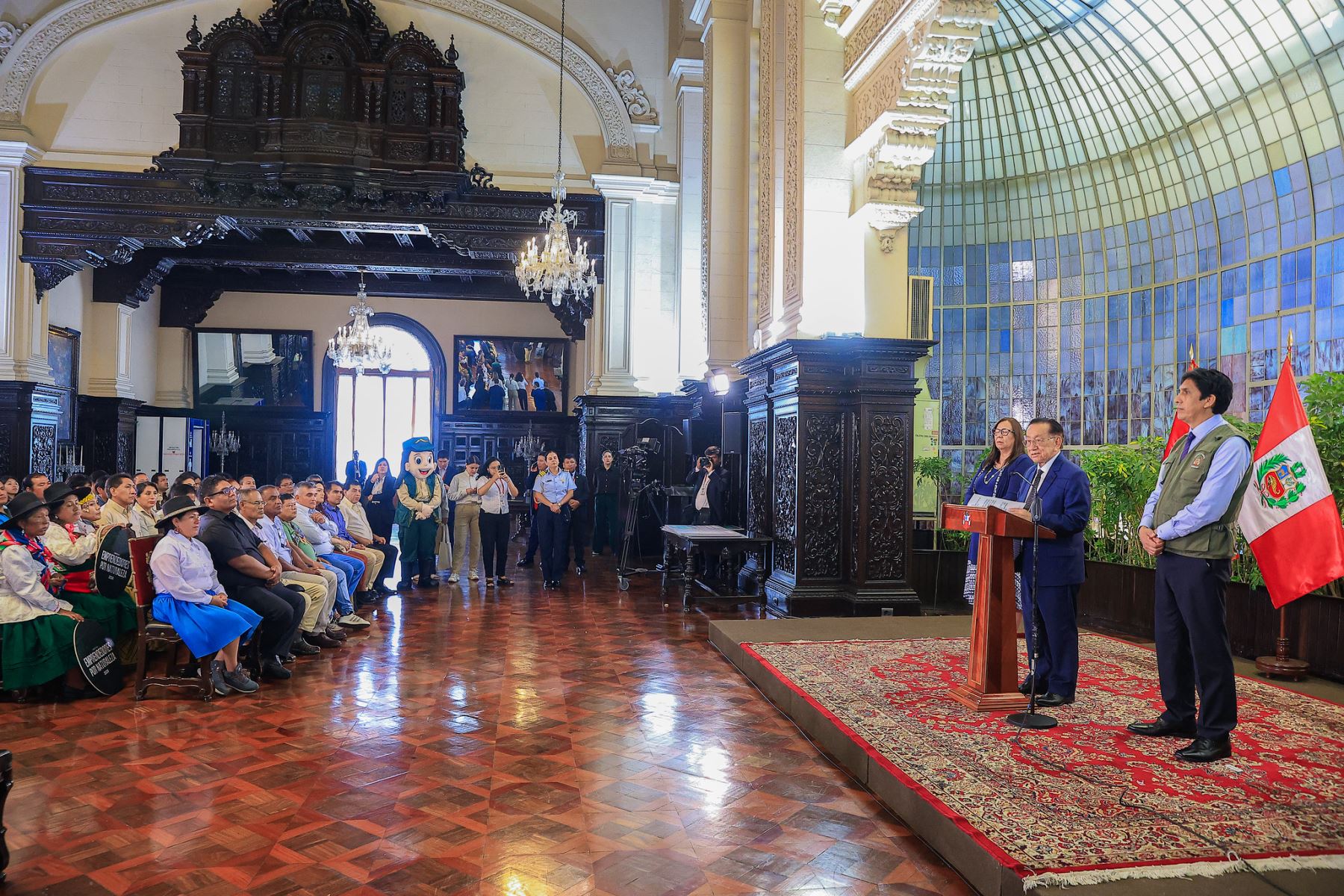 El presidente de la república, José María Balcázar, participó en la Ceremonia de premiación a ganadores del Fondo Concursable “Emprendedores por Naturaleza” 2026 en el marco del Día Internacional de la Tierra. Foto: ANDINA/Prensa Presidencia