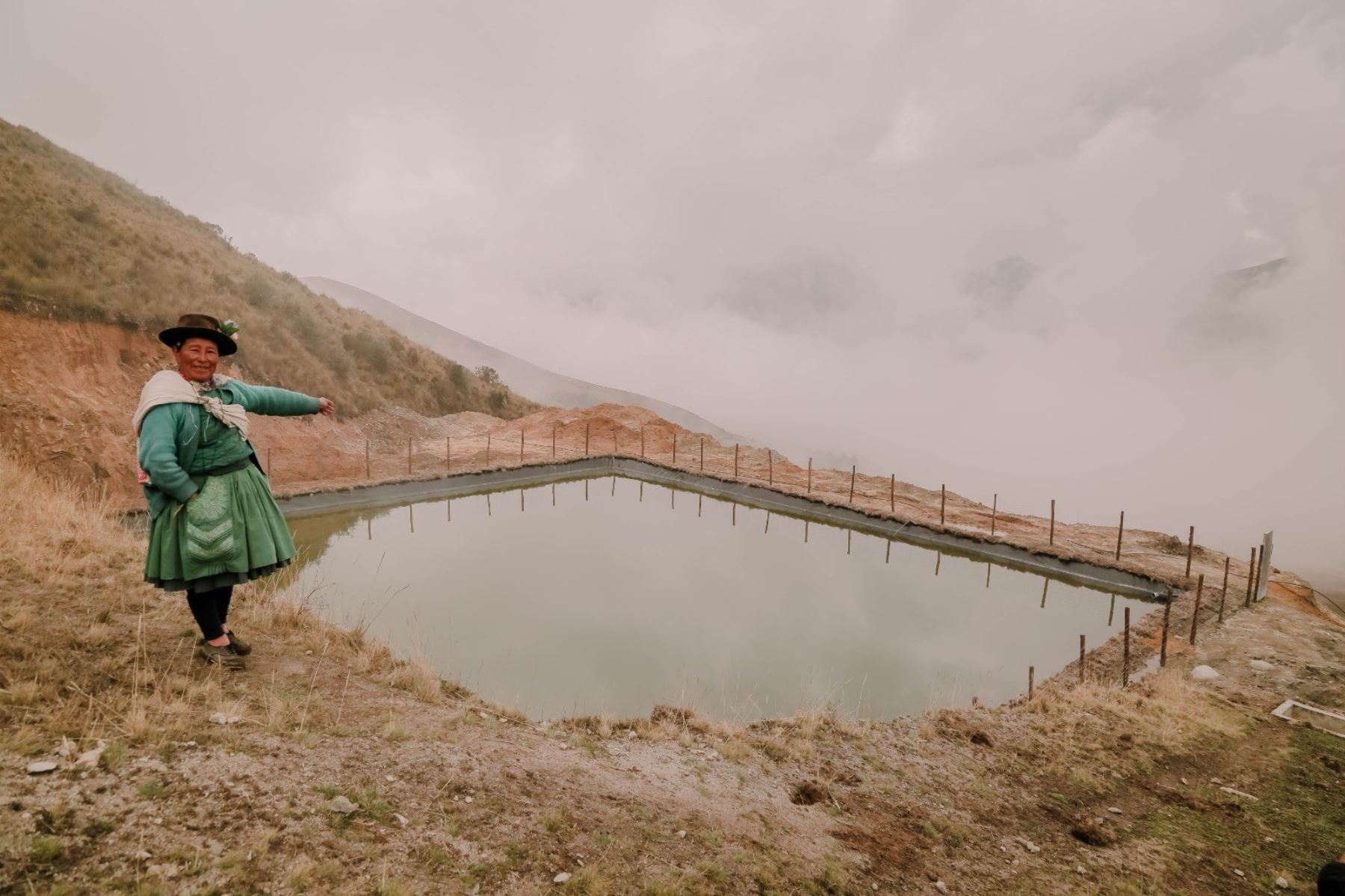 Recarga Hídrica: proyecto beneficia a 12,562 familias con siembra y cosecha de agua