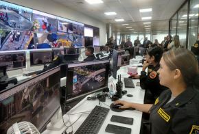 El viceministro se reunió con el personal policial de la central para evaluar mejoras en la infraestructura y la incorporación de nuevos módulos tecnológicos.