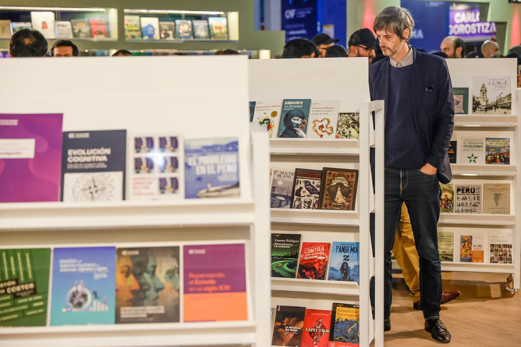 Diseñado como lugar de encuentro, diálogo y debate, en él se realizarán actividades culturales para todo público: diálogos literarios, presentaciones de libros, charlas con autores, conversatorios, lecturas, talleres, proyección de películas y cortos, y actividades para adultos y niños.  Foto: ANDINA/Luis Iparraguirre.