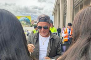 El cantante español Alejandro Sanz visitó este viernes 24 de abril la popular ciudadela inca de Machu Picchu junto a su nueva pareja, la actriz peruana Stephanie Cayo. ANDINA/Difusión