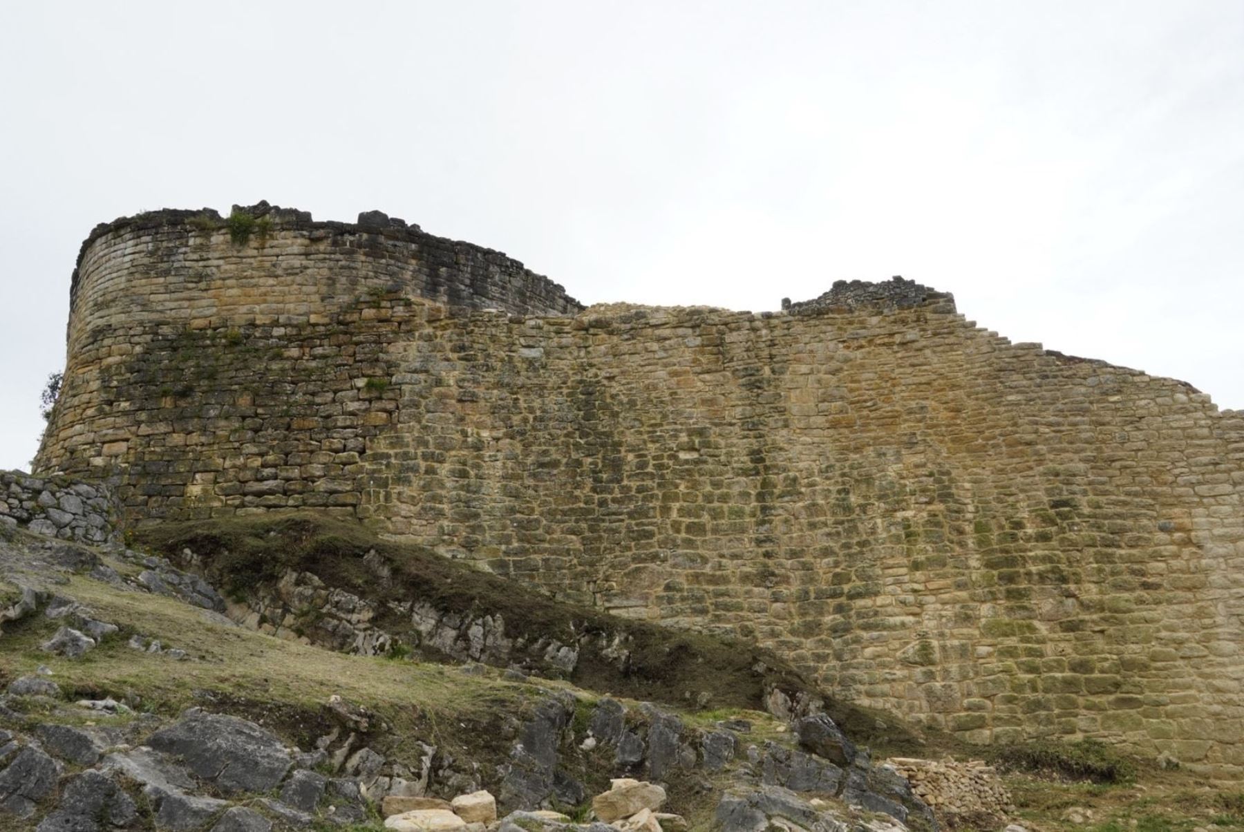 Culminan trabajos de recuperación de sector de la muralla sur de Kuélap afectado en 2022